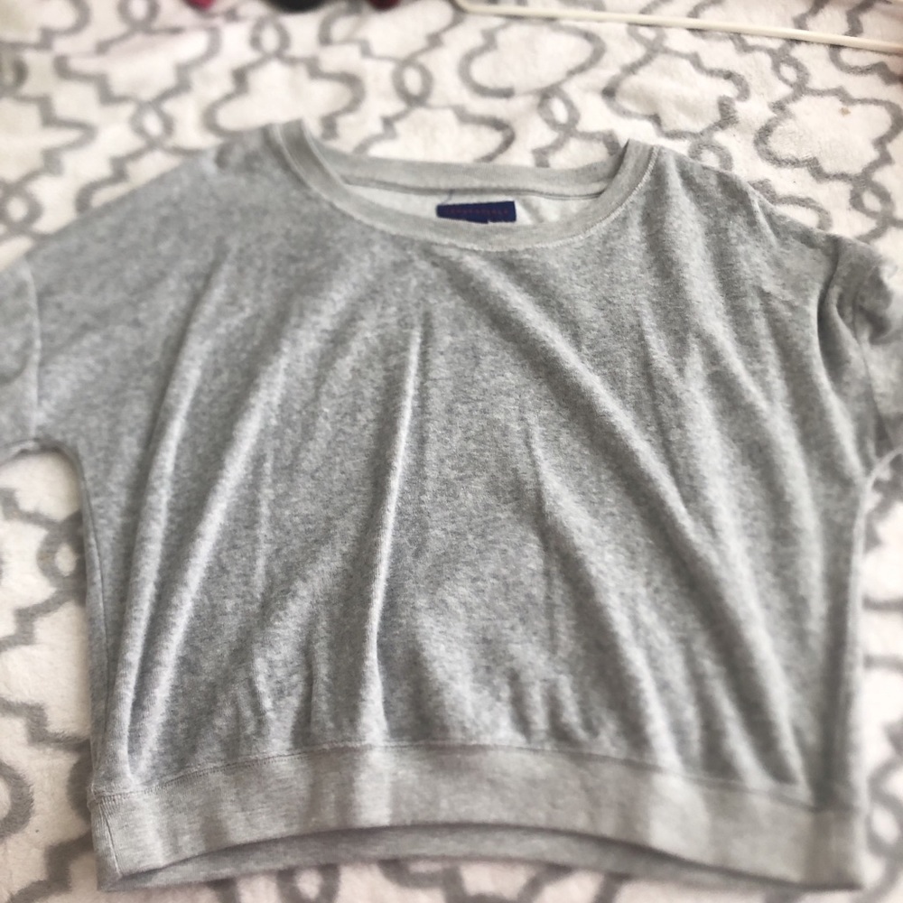 long sleeve kind of cropped